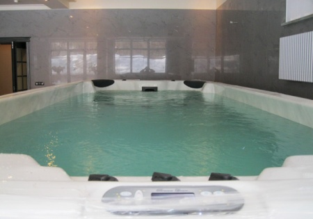 Бассейн СПА с противотоками Premium Leisure Swimmer 18